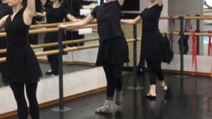 ГРАНД РОНД И РОНД ДЕ ЖАМБ ПАРТЕР