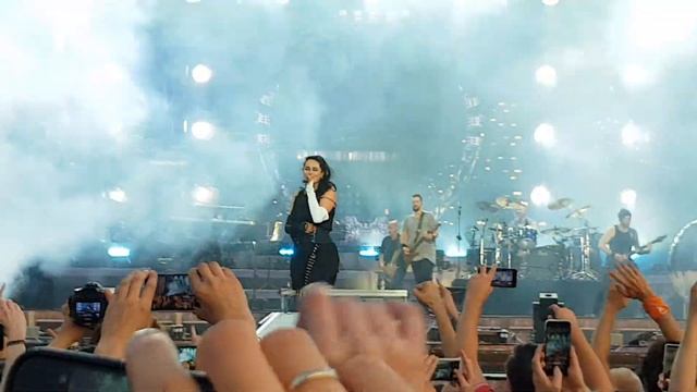 Within Temptation - Stand My Ground (герои мирового рока) Кеморово 2019 смотреть онлайн