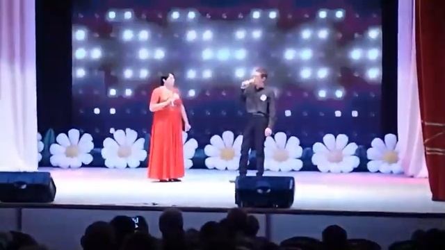 Дуэт Свои. Я тебя не отдам. смотреть онлайн