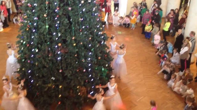 НТБ ДИВЕРТИСМЕНТ , Ёлки 2014-2015 . смотреть онлайн