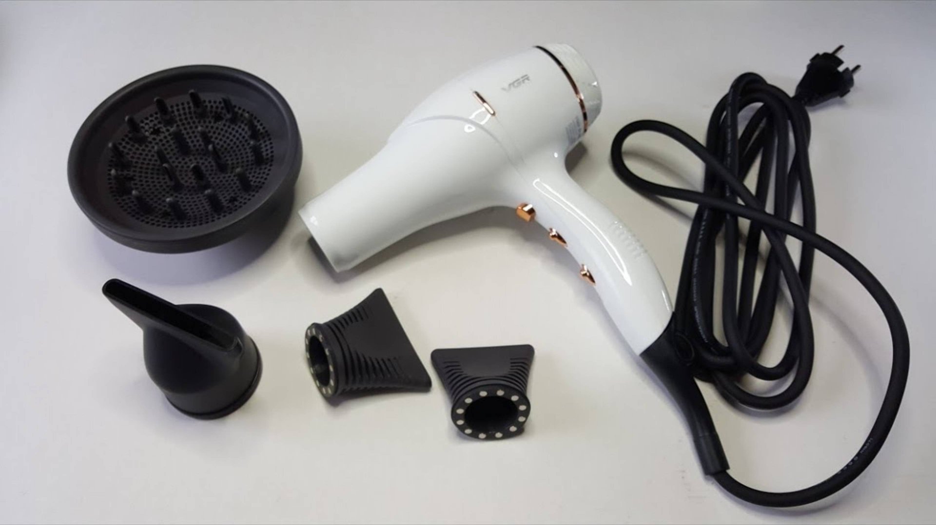 Фен VGR V-409 смотреть онлайн