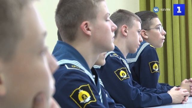 Нахимовцам провели лекцию о героической обороне Севастополя
