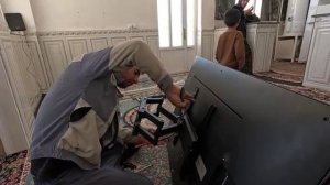 01.03.2025 Сами зарегистрировали на футбольном стадионе и купили спортивную одежду