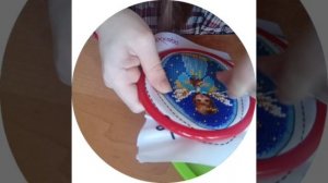 Пасхальная серия. Ангел с голубем на синем фоне.