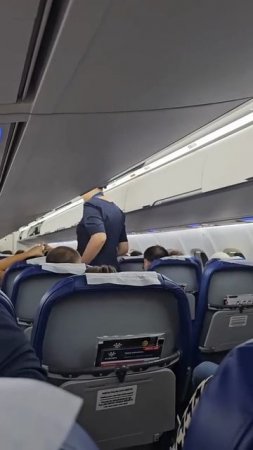 прикол в самолёте