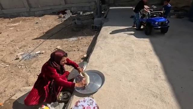 10.04.2025 Попытки Тайбе вернуть Азаде домой и устроить вечеринку по случаю дня рождения Сами 🎂🧑 смотреть онлайн