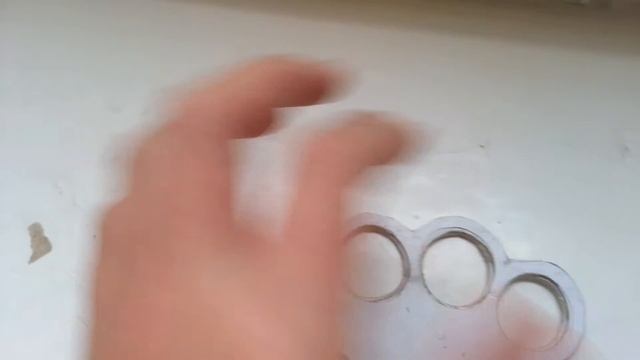 Кастет из картона