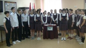 "Парта героя" 8 класс ЧОУ СОШ "Кристалл"