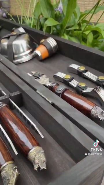 Что подарить мужчине на новый год? Набор шампуров от к? смотреть онлайн