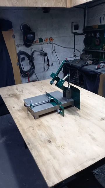 Стойка под 230 УШМ готова к отправке. Кому нужна переход смотреть онлайн