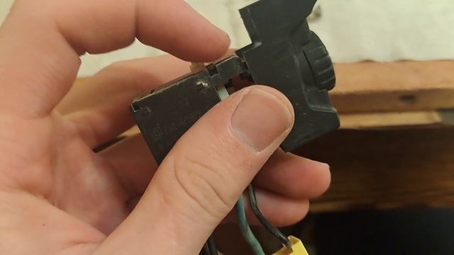 Ремонт перфоратора Einhell Tc-RH800E! Проблема была в кнопке. смотреть онлайн