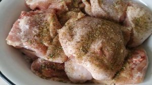 Куриные бёдрышки запечённые в рукаве