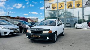 Nissan AD, 2001 год