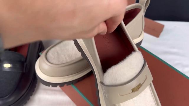 Обзор женских лоферов Loro Piana Lomond смотреть онлайн