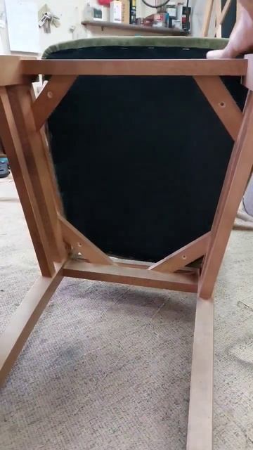 когда сиденье из мдф, и саморезы не держатся... смотреть онлайн