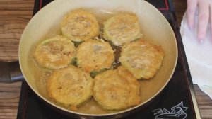 Жареные кабачки с мясным фаршем на сковороде.  Кабачки с чесночным соусом.