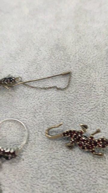 #Барахолка в антикварном у Алёны Гранат в серебре#shorst смотреть онлайн