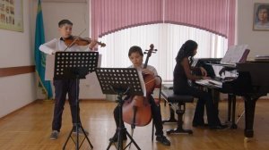 Георгий Портнов "Цветы на окне" из "Детского альбома". Педагог Гончарова Г.С.