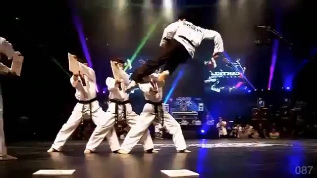 КАК ЖЕ СКУЧНО Я ЖИВУ смотреть онлайн