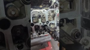 3.0 tdi touareg замена сальников клапанов,разсухариватель к?