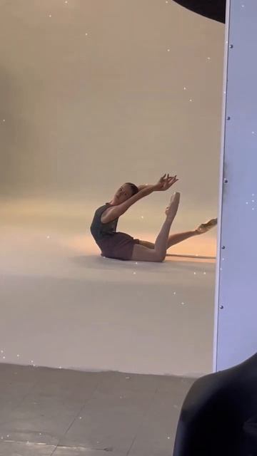 Фотосессия балерины🩰🤍 Photo shoot of a ballerina 🩰🤍 #балет #ballerina смотреть онлайн