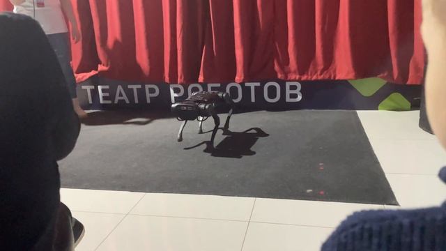 Акварель выставка роботов 040324