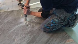 Укладка КРУПНОФОРМАТНОГО керамогранита на стены