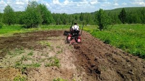 МТЗ 112Н-01. Вспашка с компостом.