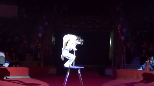 Талгат и Индира Парный эквилибр. Алматы. Казахстан.