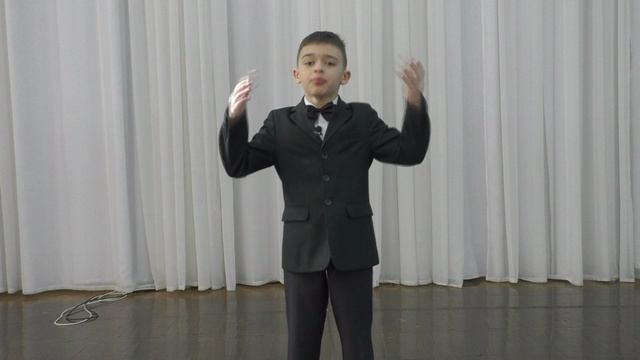281719 Мясников Никита А.Ахундов Красивая девочка