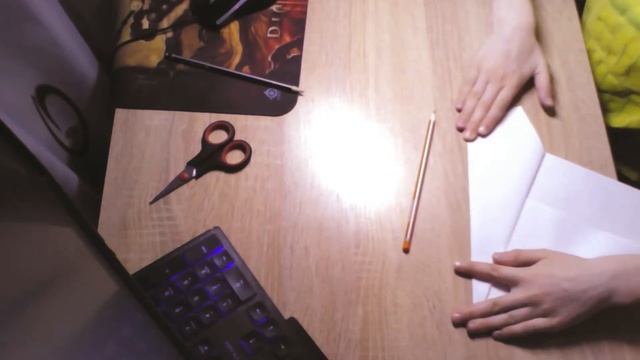 Как сделать самолётик из бумаги который будет крутиться по кругу смотреть онлайн