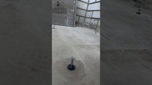 Укладка керамогранита на балконе и выравнивание Пола