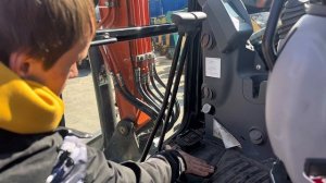 Обзор мини-экскаватора HITACHI ZAXIS 30U