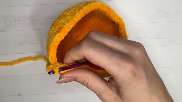 Вяжем львёнка  из плюшевой пряжи  Часть 1