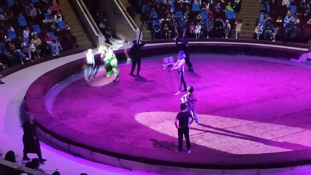 Клоунада реприза "Фильм" Рустам и Ольга Халикназаровы. смотреть онлайн