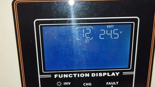 Неправильный заряд АКБ от сети .Гибридный инвертор 24 В смотреть онлайн