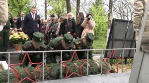 В с. Елховка почтили память воинов Советской армии, умерших в военных госпиталях Татищевского района