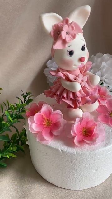 Зайка из мастики смотреть онлайн