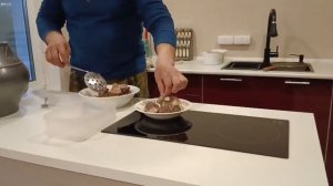 pro.hozyaistvo Холодец без хлопот мясорубка, чеснок, бульон-готово за час.