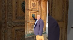 С днём Парикмахеров!