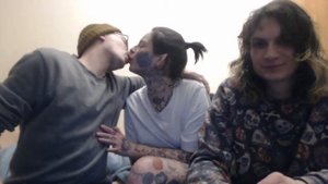 Полина Фейс поцеловалась с Шиной