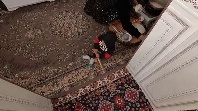 25.02.2025 Сельская жизнь. Сварка и установка металлических оснований на ферме Тайебех смотреть онлайн