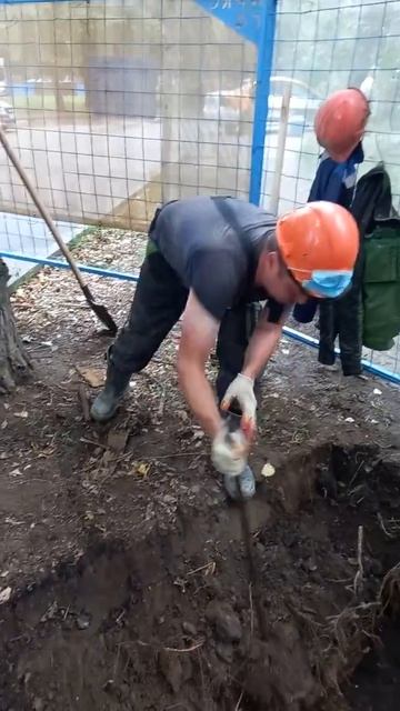 #Shorts РАЗБИВАЕМ ГРУНТ I СУХОЙ ГРУНТ I РАБОТА НА СТРОЙКЕ смотреть онлайн