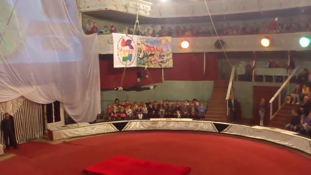 Петли "Котенок", 10 лет. Цирк "Каскад" г. Харьков. смотреть онлайн