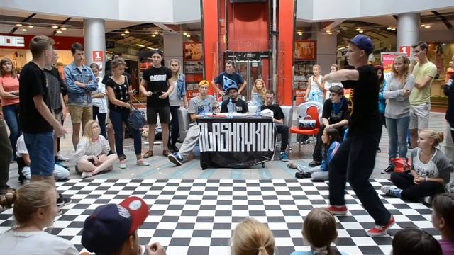 KALASHNYKOV "Единая Лига" | KoRR (ADCrew) (+) vs Никита Борисов смотреть онлайн