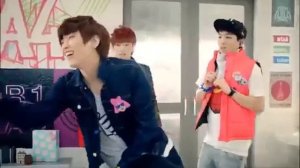 Очень смешной корейский клип  Поёт группа B1A4