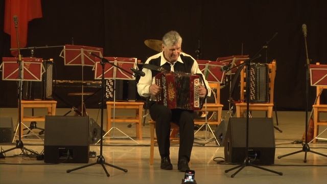 Состоялся отчётный концерт коллективов под руководством Николая Сергеенко