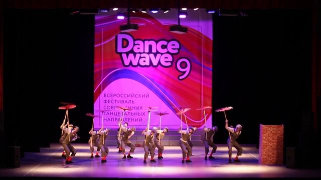 Танцевальное шоу (10-13 лет) - Хореографический коллектив "Гулливер" "Волшебная пуговица трубочиста смотреть онлайн