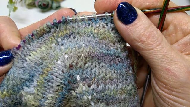 😉Простой узор "Волна" спицами. Обзор пряжи Литярн. Плюс психологический бонус про "принятие" смотреть онлайн