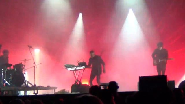 Дельфин - надо (live at Wild Mint Fest / Дикая мята фестиваль, 29.06.2019) смотреть онлайн